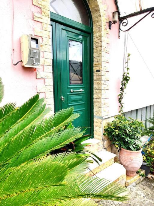Voukamvilia Boutique Apartment Agios Matthaios  Exterior photo